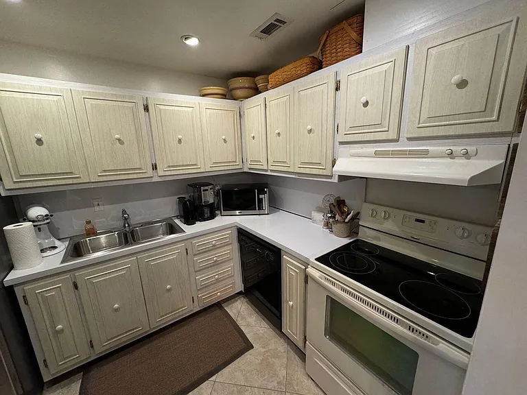 6219 Bay Club Dr #2 — Photo 10