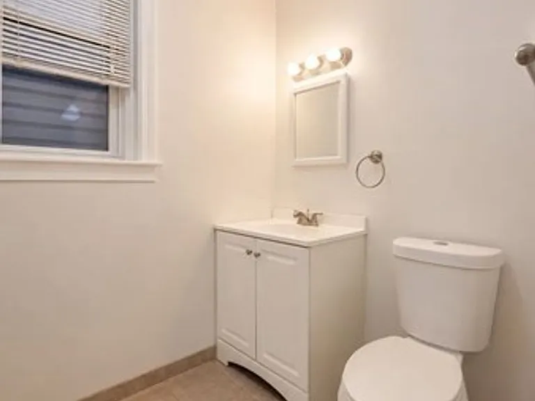 128 Shawmut St — Photo 9