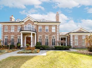 338 Kenilworth Ave, Kenilworth, IL 60043