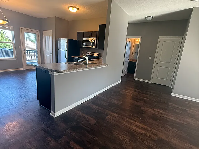 25949 W 142nd Ct — Photo 5
