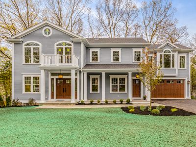 28 Maurice Rd, Wellesley, MA, 02482