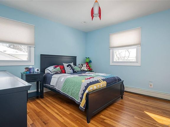 2nd image of 649A Bellmore Ave