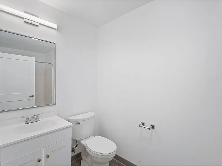 The Outlook Apartments — Photo 55