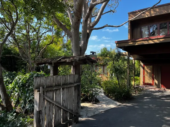 9th 2 Nw Carmelo, Carmel By The Sea, CA 93921