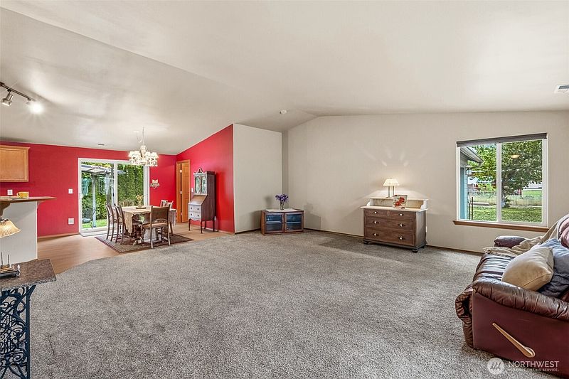 3rd image of 5197 Regan Road