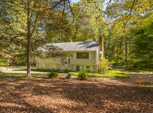 20 Strawberry Hill Rd, Madison, CT 06443