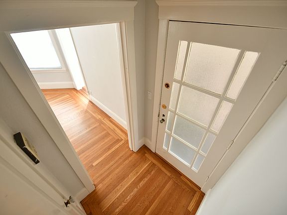 5th image of 3733 Grand Ave #2