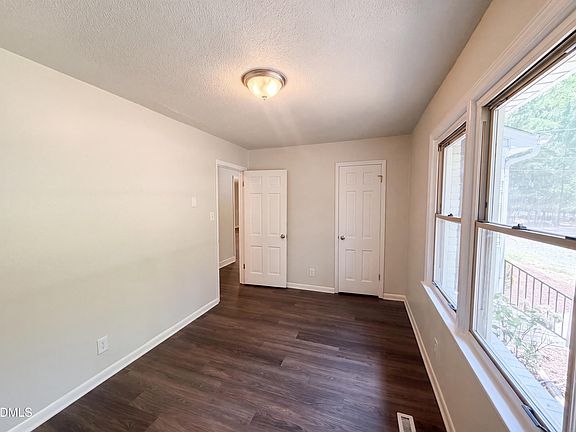 4th image of 6205 Dello St
