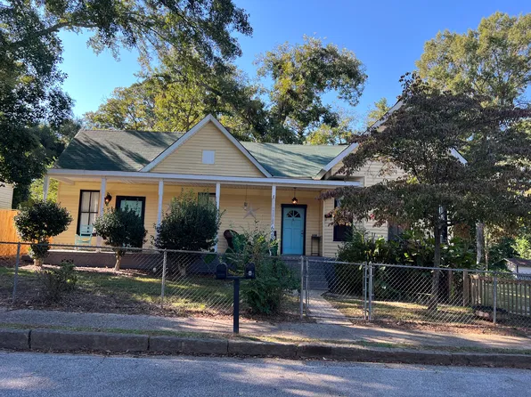628 Sullivan St #A, Laurens, SC 29360