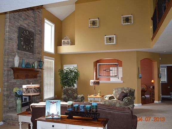 Sun Room w/Patio Door