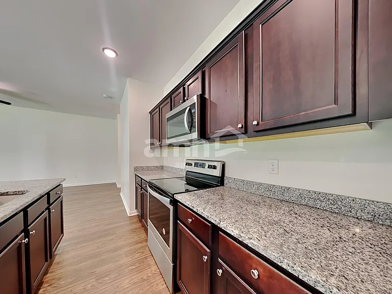 130 Orion Way — Photo 4