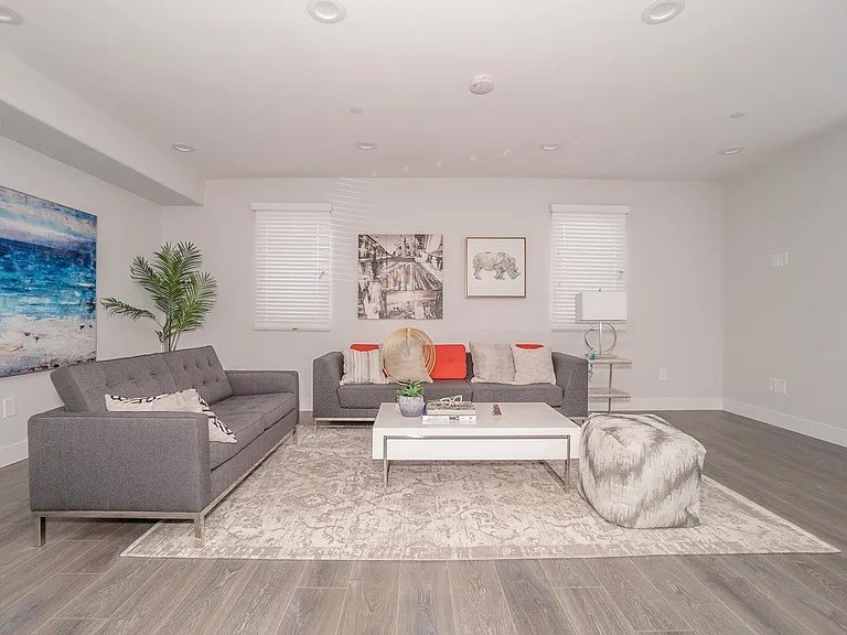 3913 Brighton Ave — Photo 11