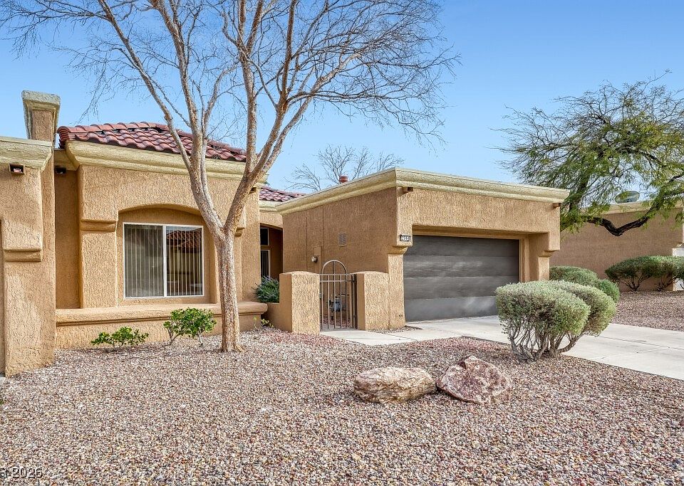 1st image of 2744 Desert Crystal Dr