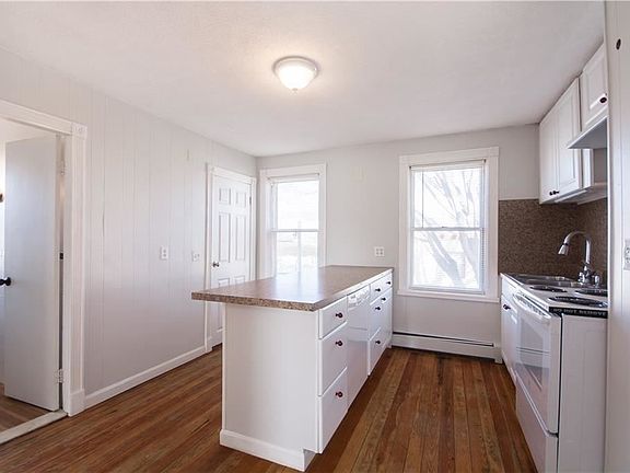 5th image of 43 Brown St #1-1-1