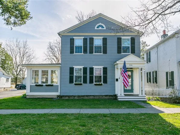 326 N Main St, Canandaigua, NY 14424