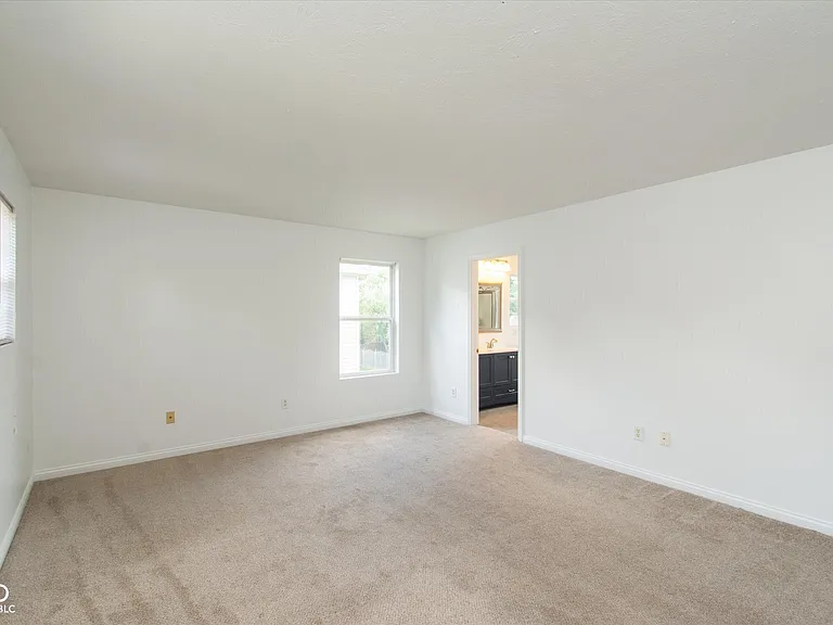 11217 Candice Dr — Photo 14