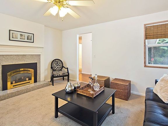 3rd image of 10402 NE 135th Pl