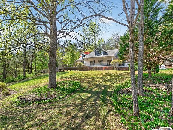 3rd image of 689 Mutton Hollow Rd