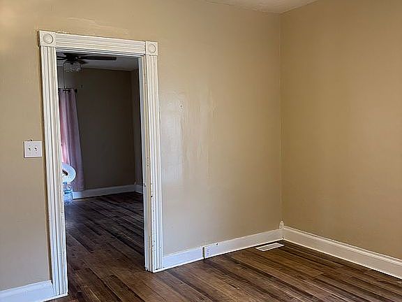 Second bedroom 