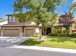 2561 Clubhouse Dr W, Rocklin, CA 95765
