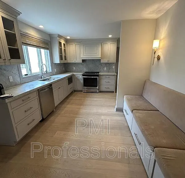 234 Harding Pl — Photo 5