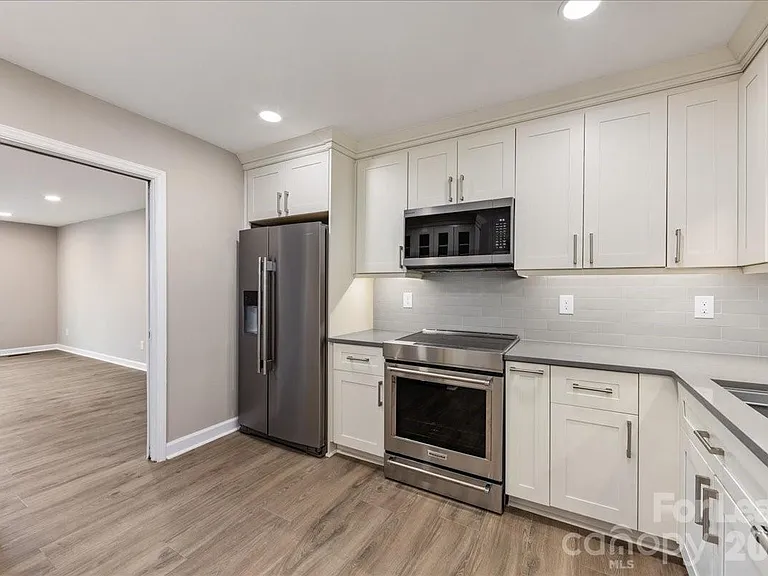 4700 Walden Ct — Photo 11