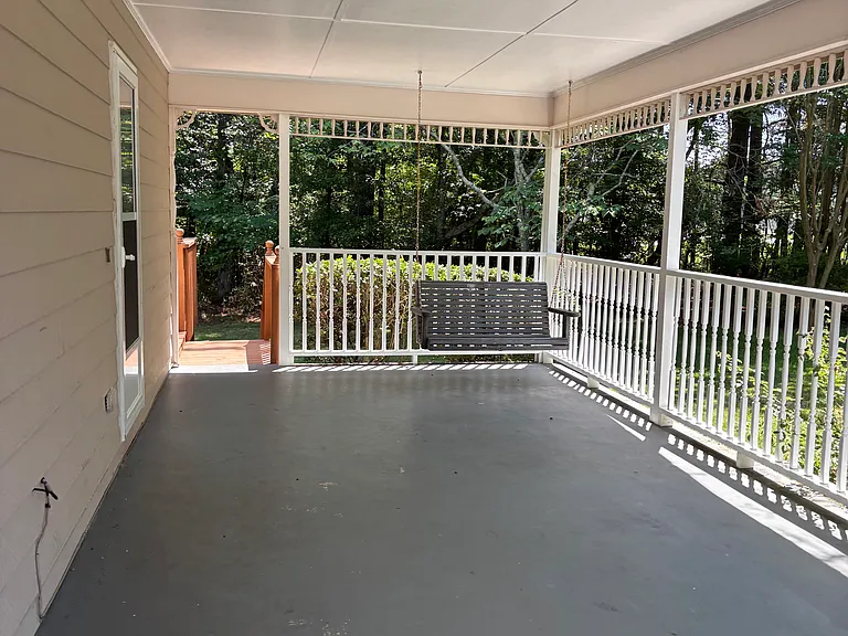 1460 Marthas Ct — Photo 27