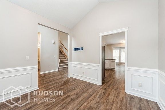 3rd image of 8618 Fox Tail Ln
