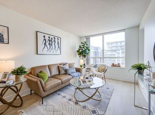 48 Suncrest Blvd #912, Markham, ON L3T 7Y5