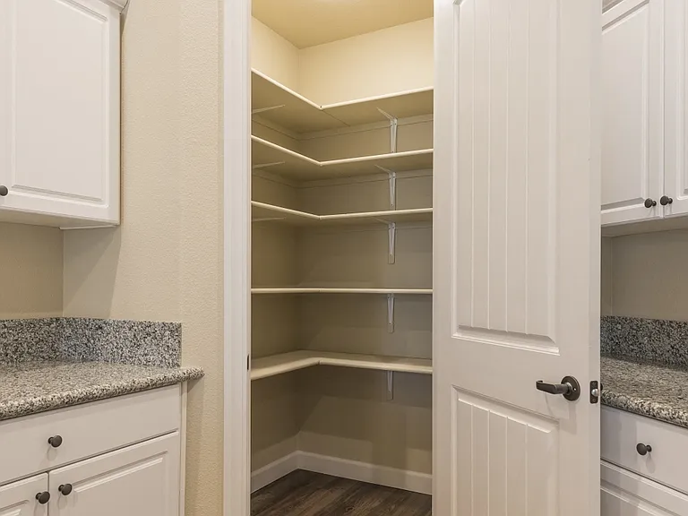 5550 N Figarden Dr — Photo 1