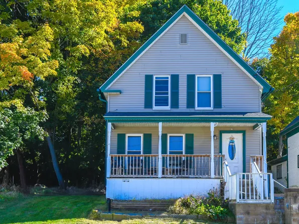 32 Spring Street, Franklin, NH 03235