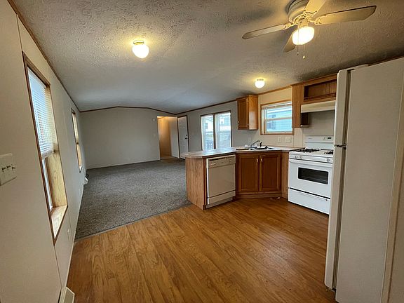 2nd image of 88 Schirra Ave #88