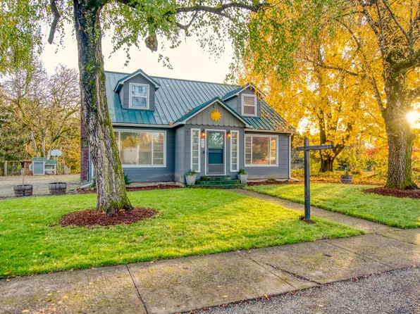 305 SE 4th St, Battle Ground, WA 98604