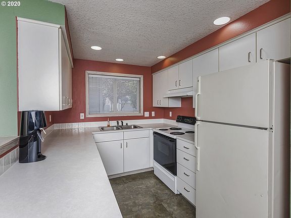 5th image of 5301 Plomondon St APT G28