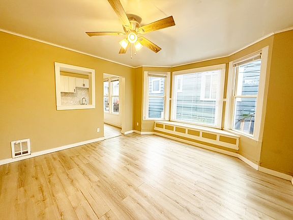 4th image of 928 Pacific Ave APT 2