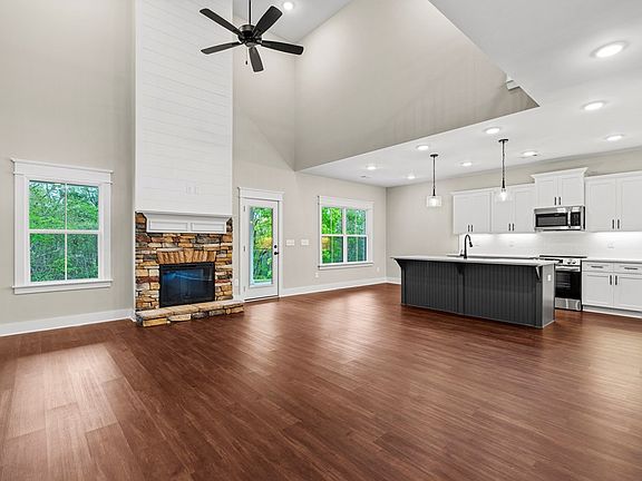 4th image of 3725 Lee Road 249