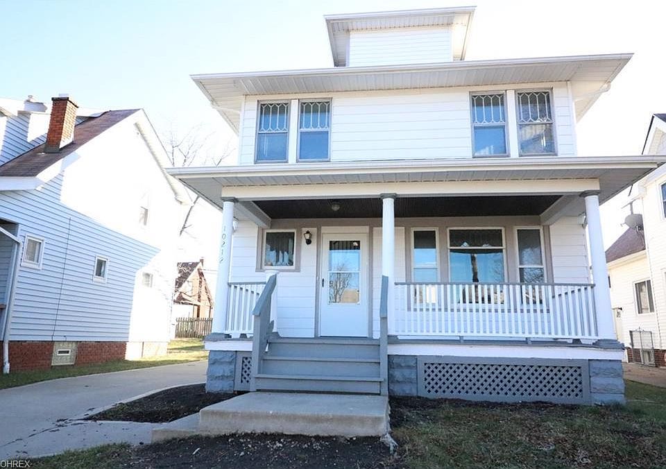 1st image of 211 Jefferson St