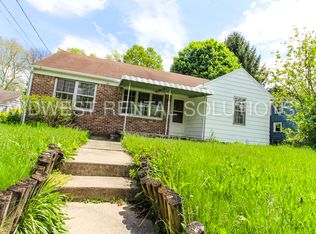 607 N Main St, Carthage, IN 46115