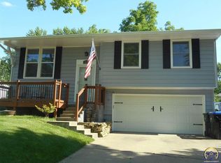 5125 SW 32nd St, Topeka, KS 66614