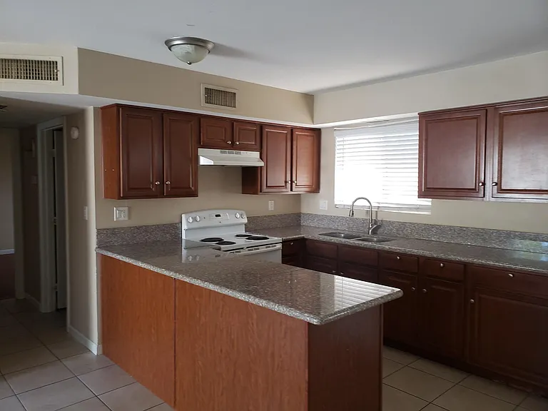 3151 Kearsage Dr #103 — Photo 13