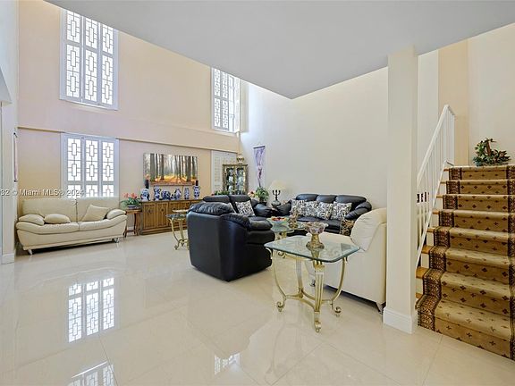 5th image of 2720 NE 183rd St #Townhouse 20