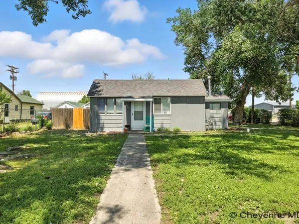 800 W 10th St, Cheyenne, WY 82007