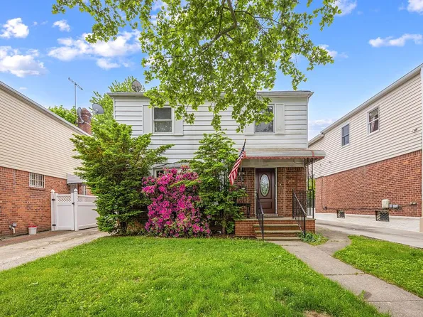 36-34 206th St, Bayside, NY 11361