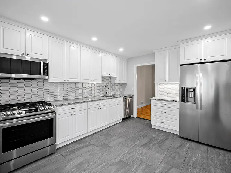 802 Heritage Hls — Photo 10