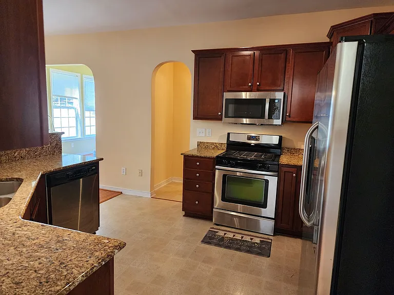2602 Water Race Ct — Photo 4