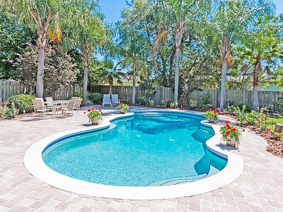 5th image of 1308 Sparkleberry Ct