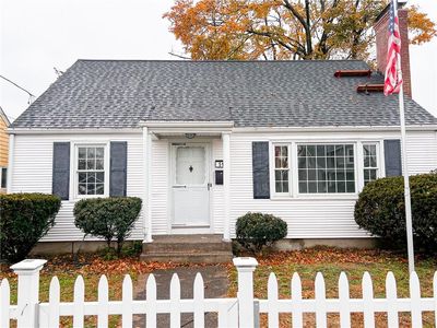 51 Benjamin St, Pawtucket, RI, 02861