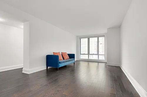 50 Riverside Blvd Photo 1