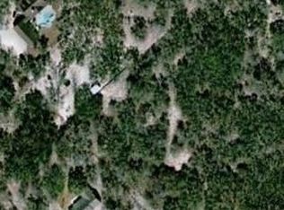 792 Killarney Rd, Floresville, TX 78114