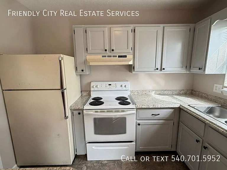 811 Vine St — Photo 4